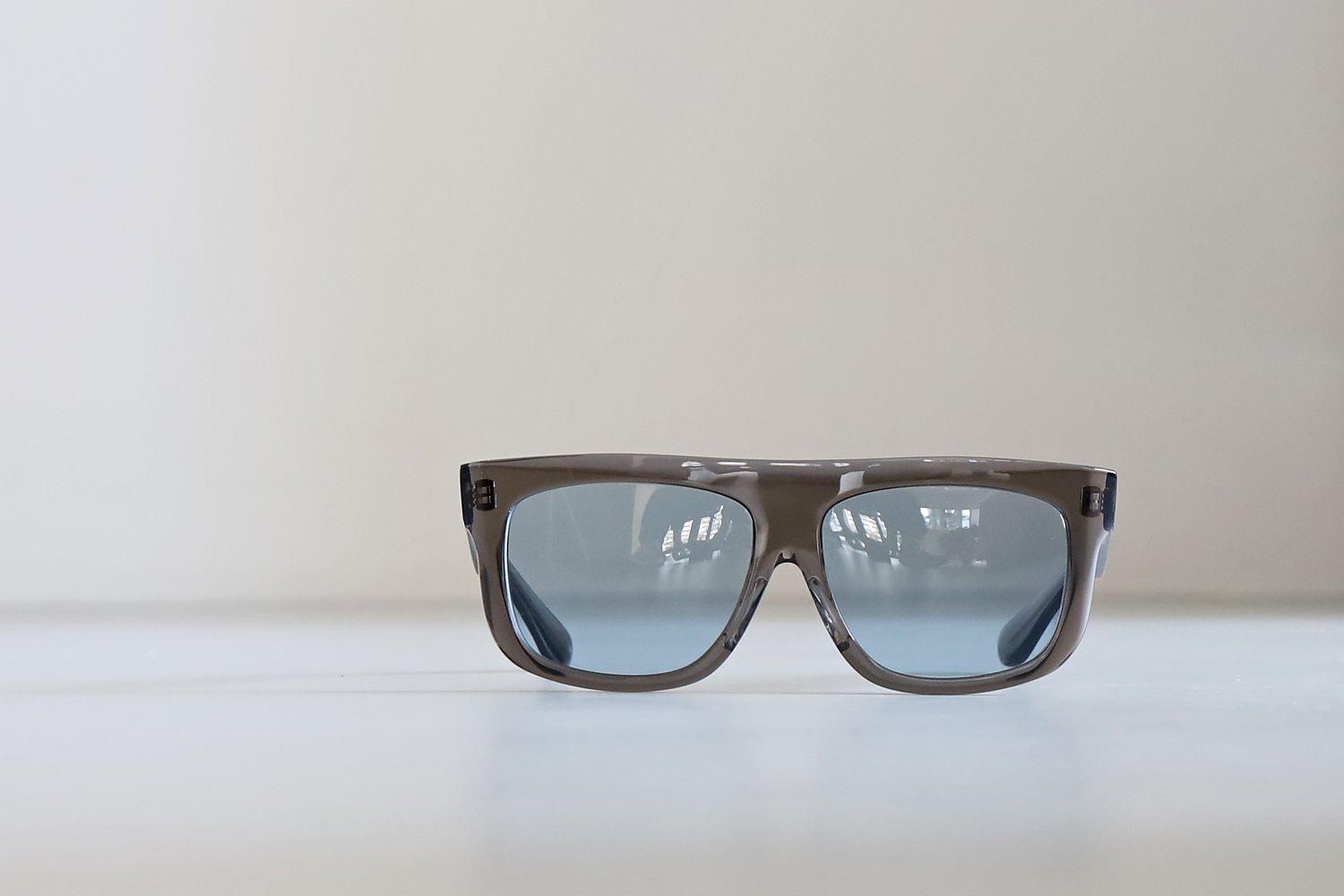 Lunetta BADA ルネッタバダ No.18 col.0020 - メガネとサングラスの