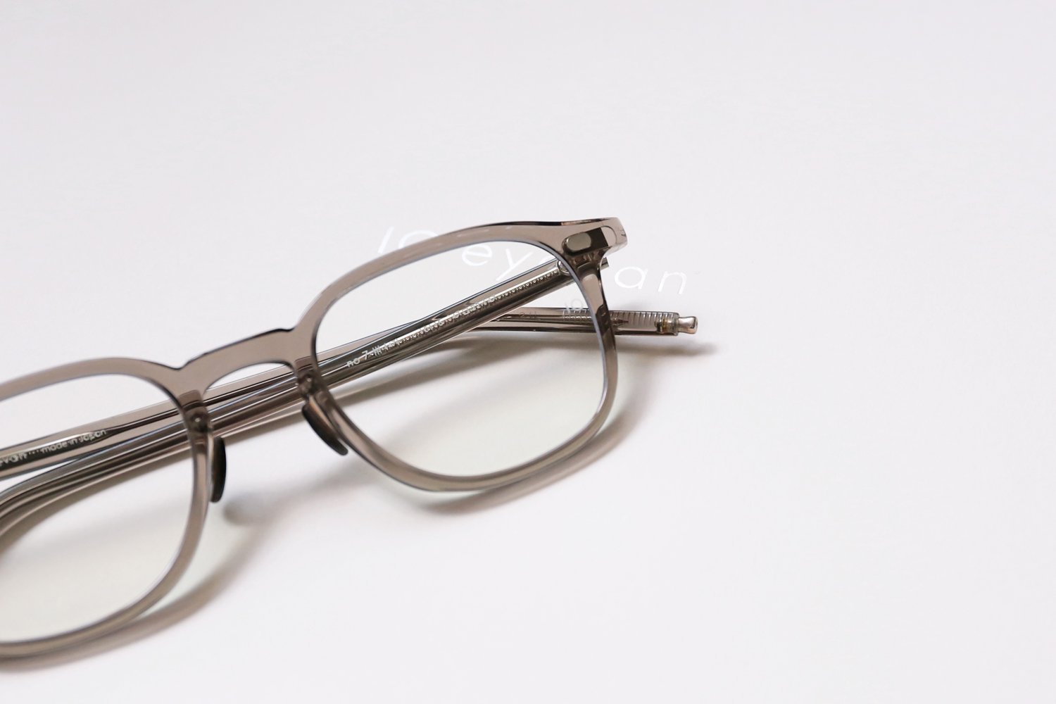 10eyevan No.7 Ⅲ 45 デッドストックセルロイド使用　眼鏡