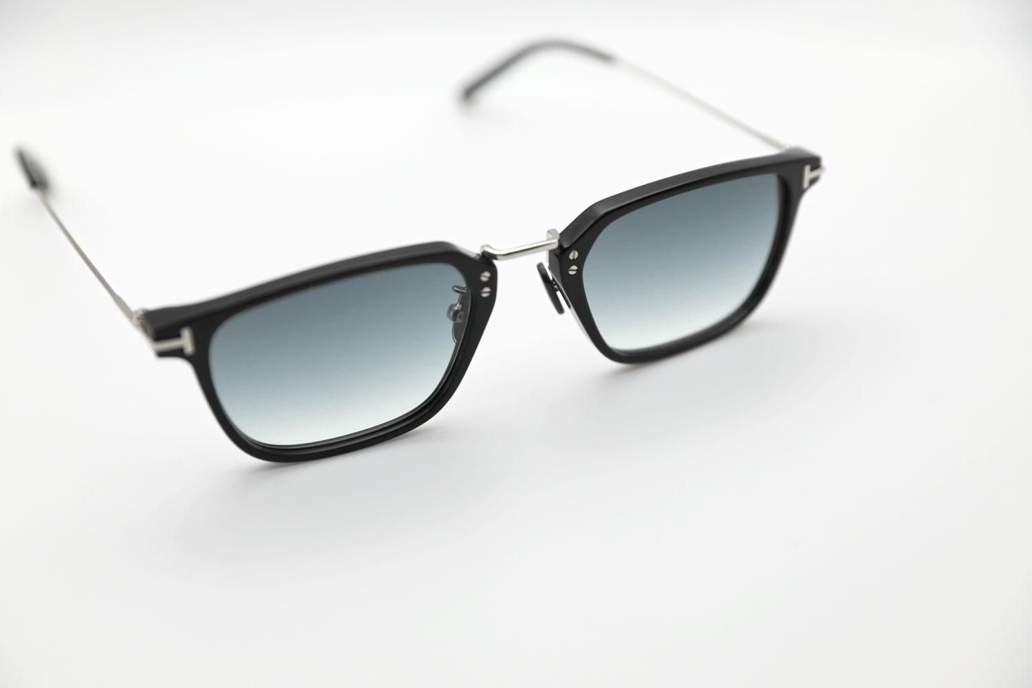 TOM FORD トムフォード サングラス TF1042-D