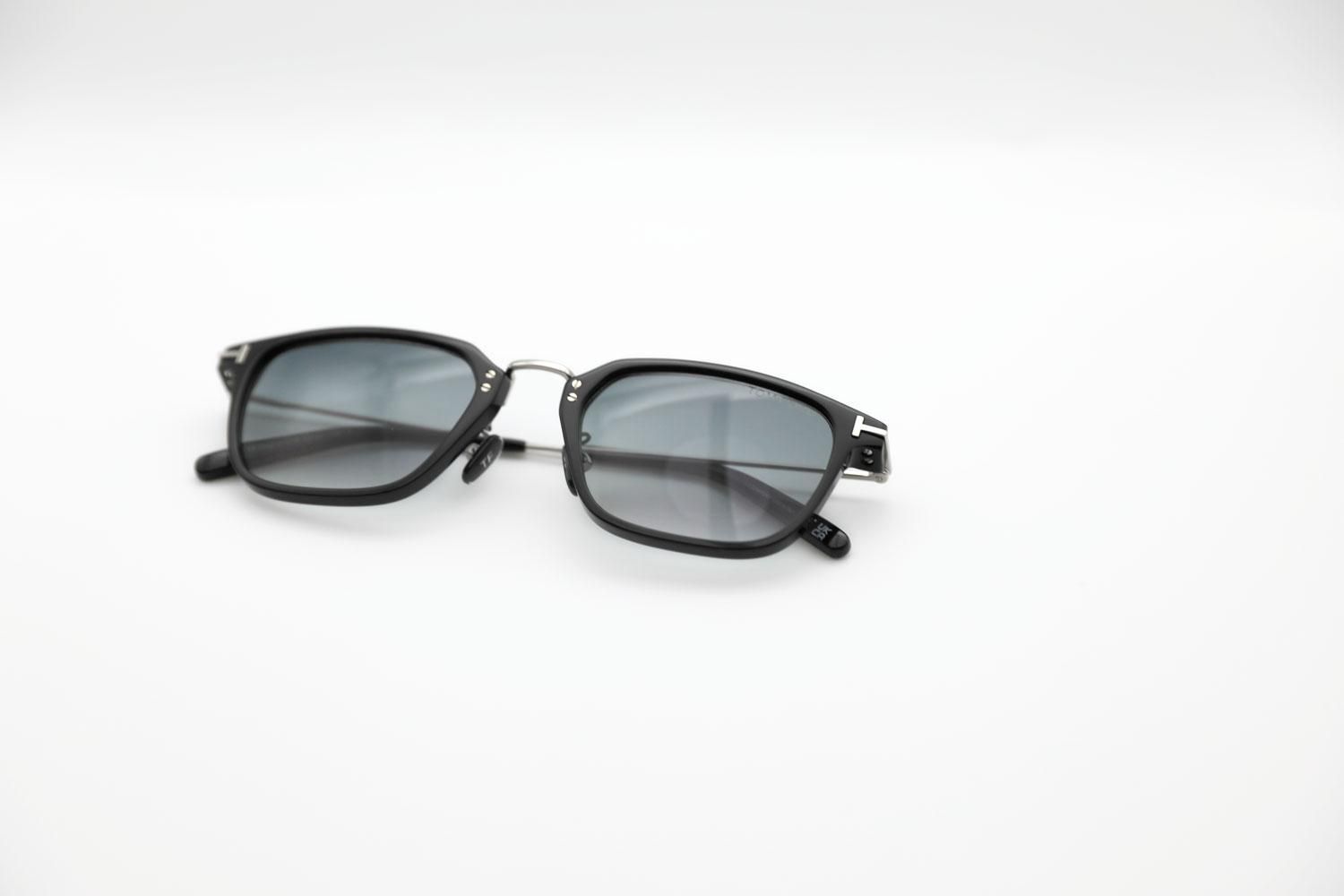 極美品 TOM FORD サングラス TF1042-D 01B トムフォード | www