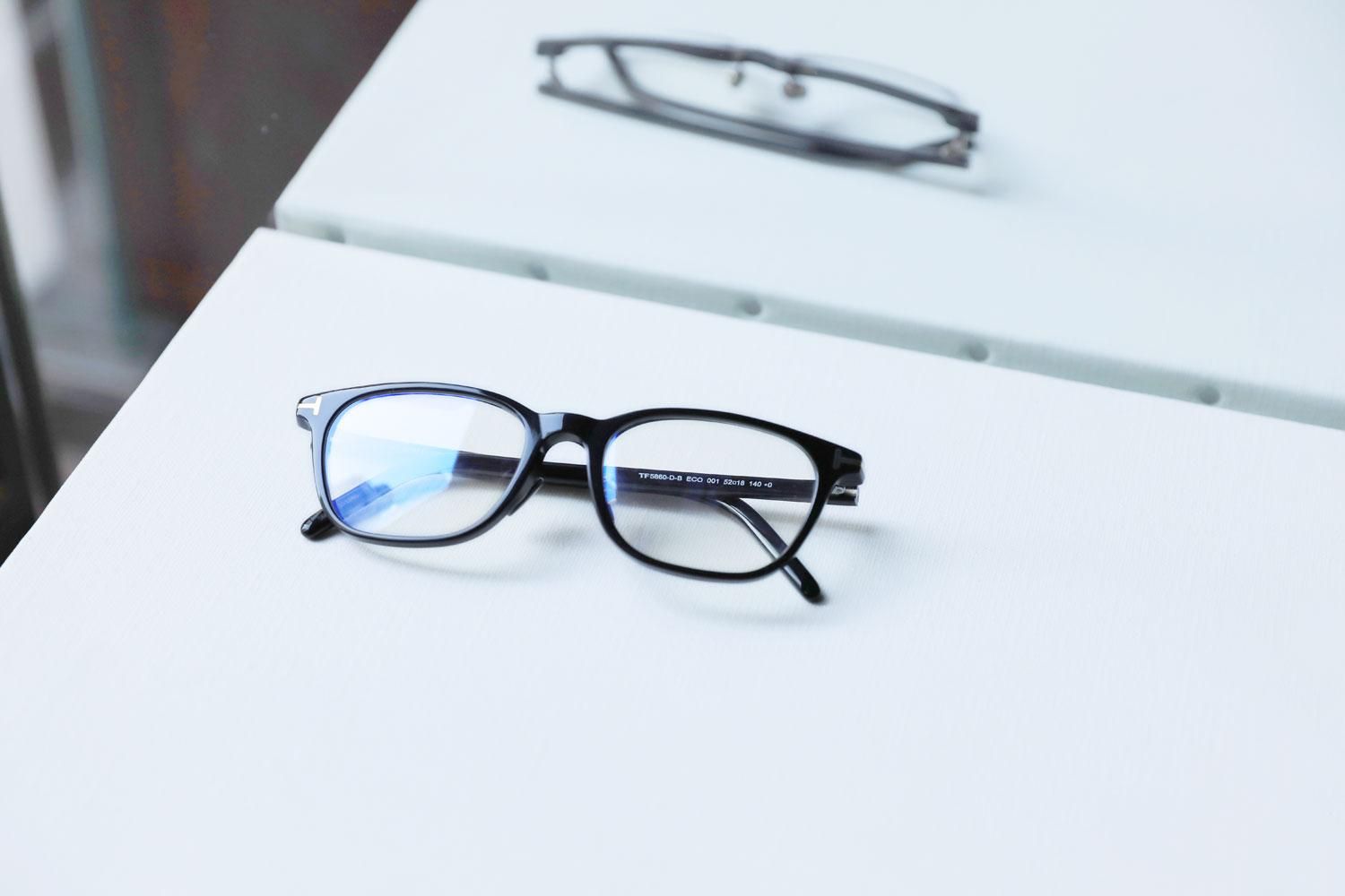 メーカー 一覧 TOM FORD トム フォード  メガネ・老眼鏡