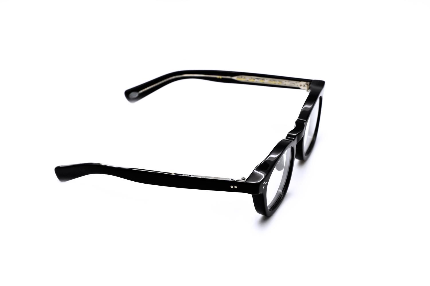 EYEVAN：アイヴァン 