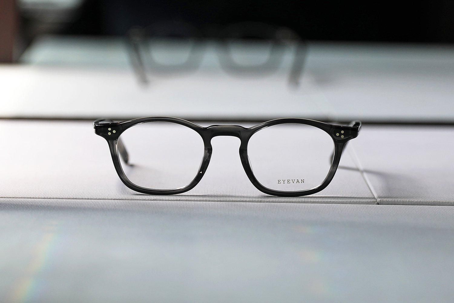 EYEVAN：アイヴァン 