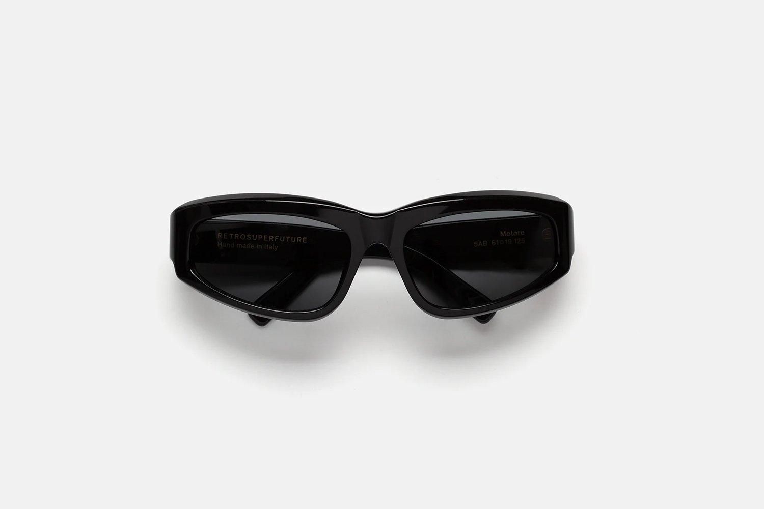 RETROSUPERFUTURE