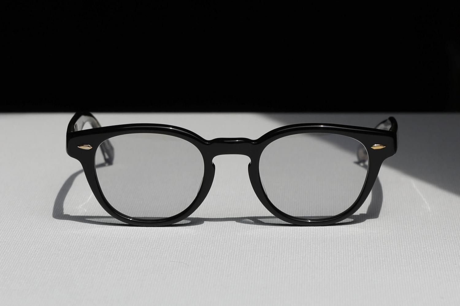 EYEVAN：アイヴァン 