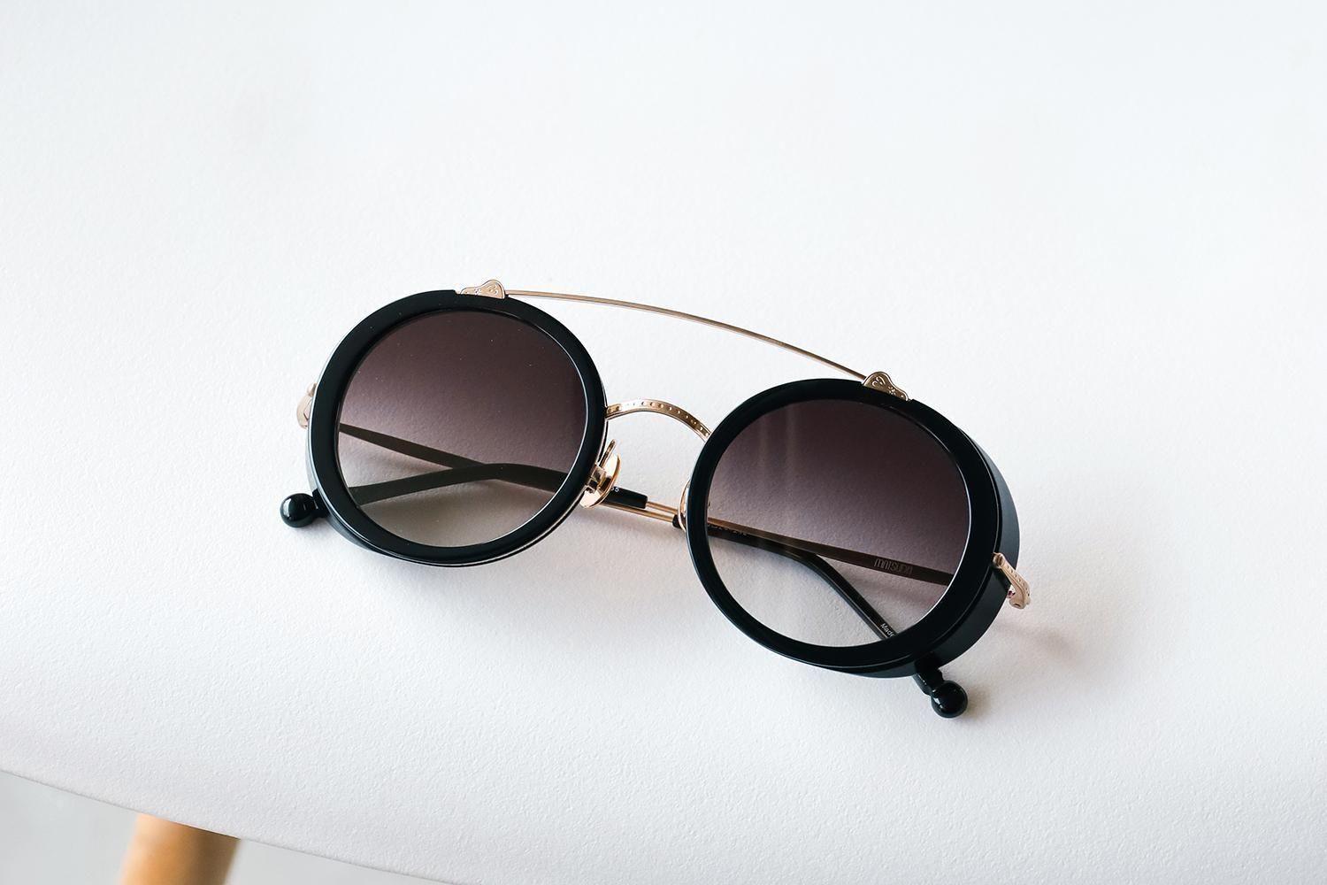 M&M MASSES SHANK SUNGLASSES マシス メガネ 眼鏡 黒 M&M MASSES SHANK SUNGLASSES マシス メガネ 眼鏡 黒 M&M × MASSES