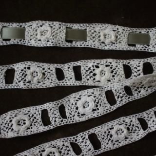 クロッシェレース クロッシェレースドイリーA-Z (applemints) |本 | 通販 | Amazon