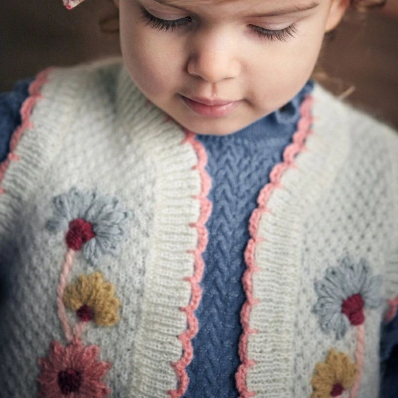 30%OFFLouise Misha Cardigan Sylna<img class='new_mark_img2' src='https://img.shop-pro.jp/img/new/icons24.gif' style='border:none;display:inline;margin:0px;padding:0px;width:auto;' />