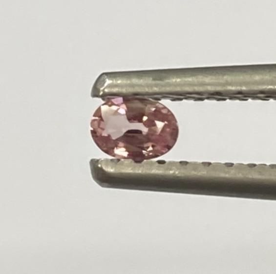 (R1118-1)スリランカ産パパラチャサファイア0.210ct