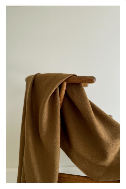 <img class='new_mark_img1' src='https://img.shop-pro.jp/img/new/icons20.gif' style='border:none;display:inline;margin:0px;padding:0px;width:auto;' />Wool Silk Stole