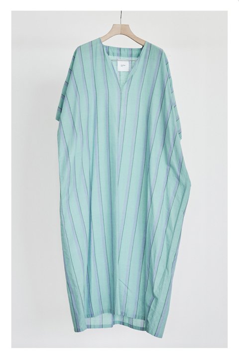 <img class='new_mark_img1' src='https://img.shop-pro.jp/img/new/icons8.gif' style='border:none;display:inline;margin:0px;padding:0px;width:auto;' />Khadi Cotton Caftan Onepiece