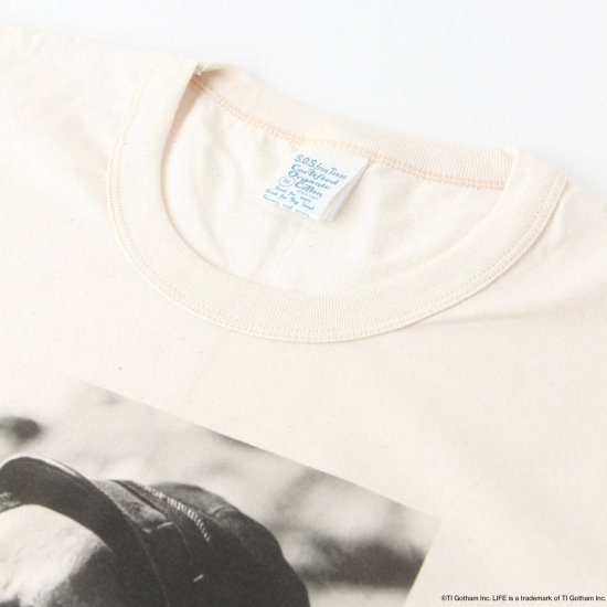 LIFE selected by PETER BARAKANS.O.S. from Texas Woody Guthrie, 1944 Short Sleeve Crew Tee 