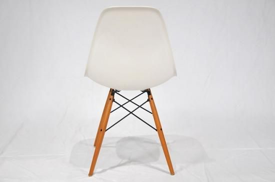 Vitra Eames サイドシェルチェア|モデルルーム展示品 Vitra Eames サイドシェルチェア|モデルルーム展示品