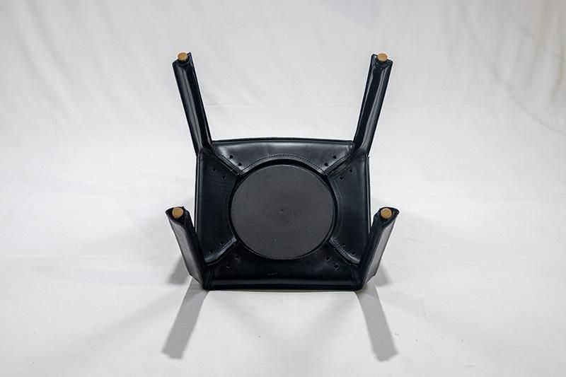 モデルルーム展示品 Cassina (カッシーナ) 412CAB(キャブ モデルルーム展示品 Cassina (カッシーナ) 412CAB(キャブ