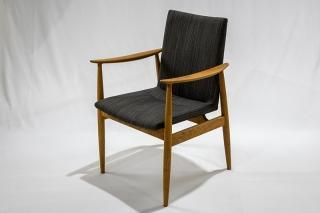 Ritzwell｜モデルルーム展示品・デザイナーズ家具中古販売（エイト