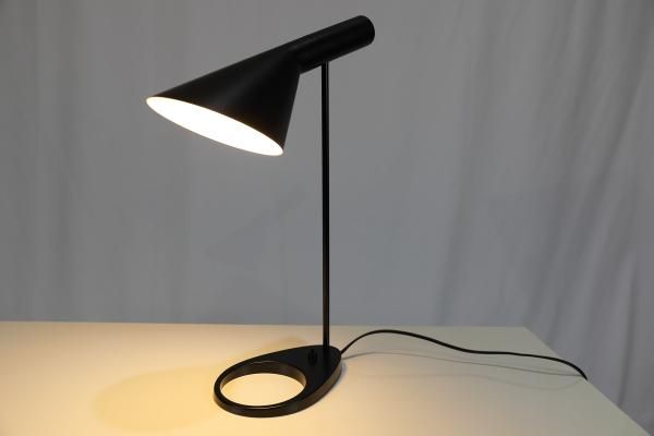 モデルルーム展示品 Louis Poulsen（ルイスポールセン） AJ