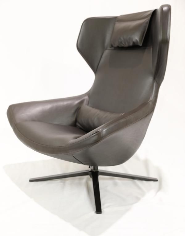 ▷シングルソファ ラウンジチェア オットマン付き B&B Italia