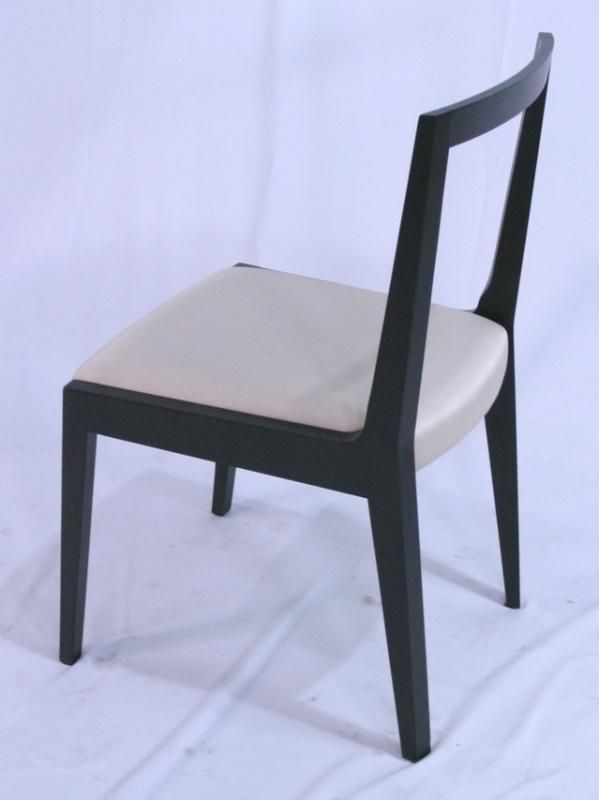 モデルルーム展示品 cassina IXC（カッシーナイクスシー）JASMIN（ジャスミン）チェア【送料無料】27050 -  モデルルーム展示品・デザイナーズ家具中古販売｜エイトレント株式会社