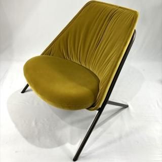 展示品□arflex□71.8万～□GIULIO□ラウンジチェア＆オットマン