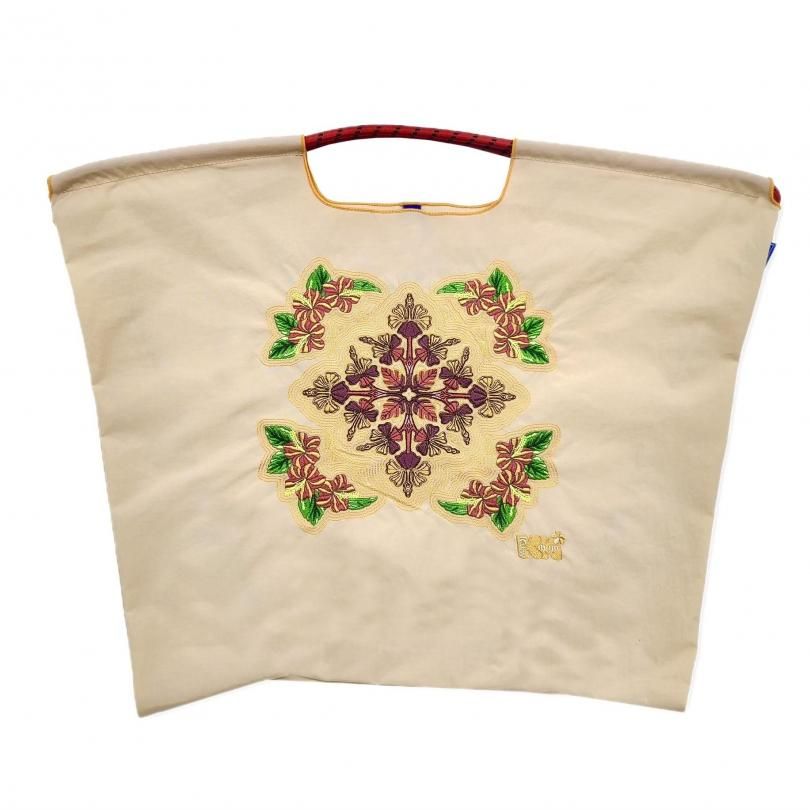 Hawaiian quilts hibiscus (L) S.١