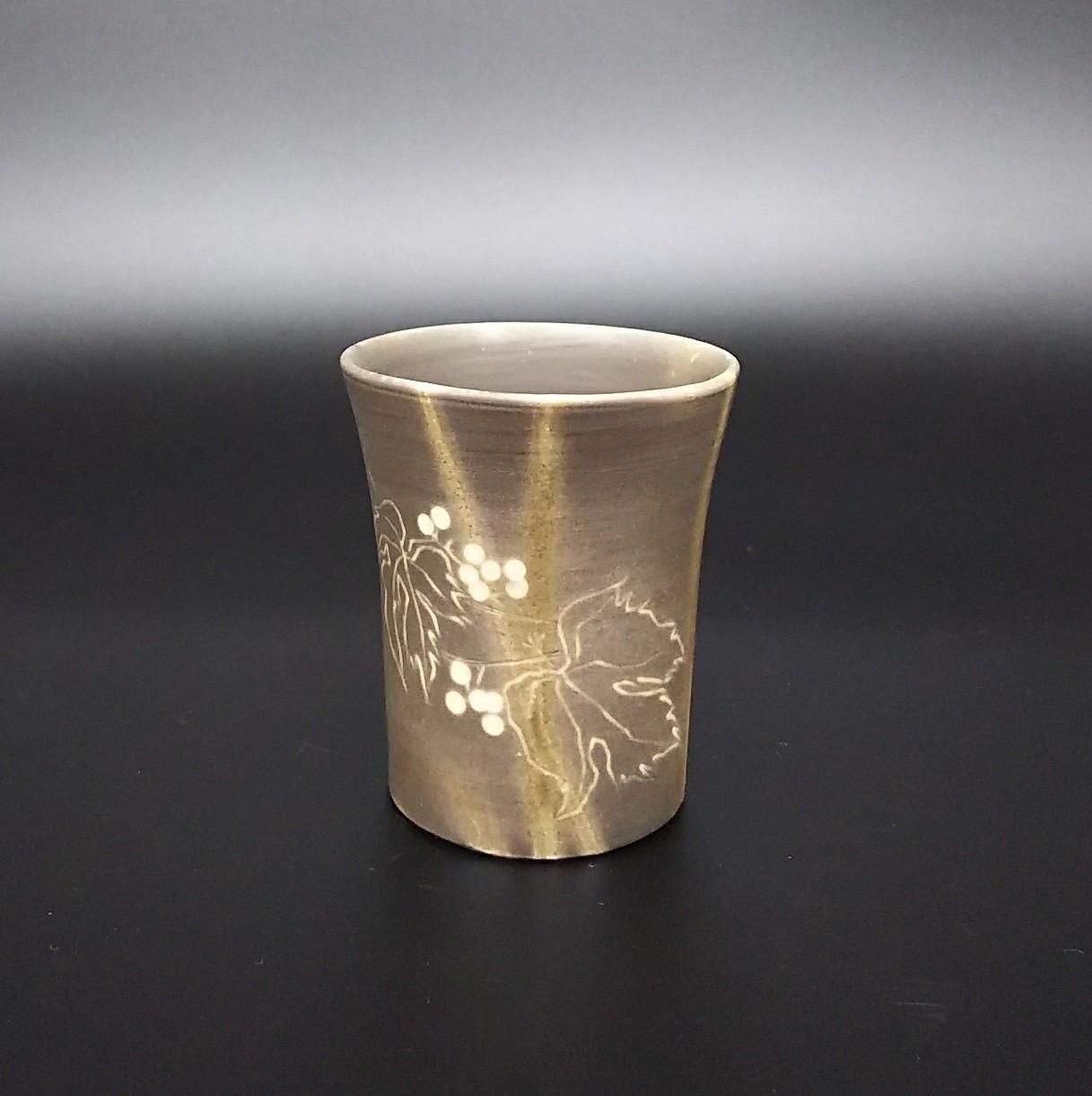 備前焼 かご目壷 陶蔵 箱入 527 青備前象嵌手筒盃 【桐箱】 - 備前焼 竹﨑典泰 ・ 洋子 【take