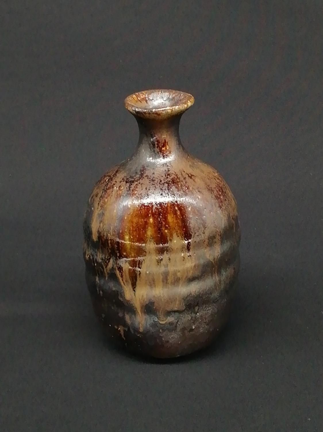 黒 芋徳利 - 備前焼 竹﨑典泰 ・ 洋子 【take factory】 online shop 黒 芋徳利 - 備前焼 竹﨑典泰 ・ 洋子 【take factory】 online shop