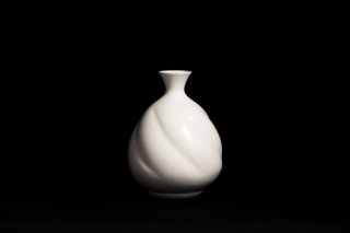 白磁瓜形　花瓶（マット）