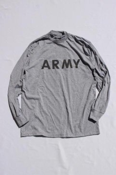 <img class='new_mark_img1' src='https://img.shop-pro.jp/img/new/icons14.gif' style='border:none;display:inline;margin:0px;padding:0px;width:auto;' />DEADSTOCK/US ARMY MOCKNECK LONG SLEEVE T-SHIRT MADE IN USA