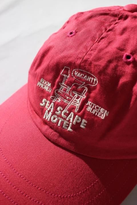 美品goldensombrero SEA SCAPE MOTEL CAP レッド - メルカリ