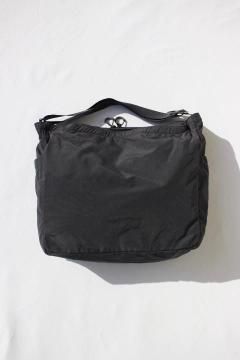 <img class='new_mark_img1' src='https://img.shop-pro.jp/img/new/icons14.gif' style='border:none;display:inline;margin:0px;padding:0px;width:auto;' />MT.RAINIER DESIGN¡ßHIGH!STANDARD/WINDSHED ¥á¥Ã¥»¥ó¥¸¥ã¡¼ ¥Ð¥Ã¥° BLK