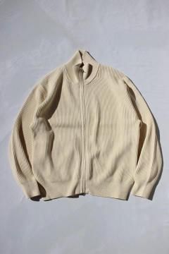 <img class='new_mark_img1' src='https://img.shop-pro.jp/img/new/icons14.gif' style='border:none;display:inline;margin:0px;padding:0px;width:auto;' />UNDYED/AZE ドライバーズニット RW