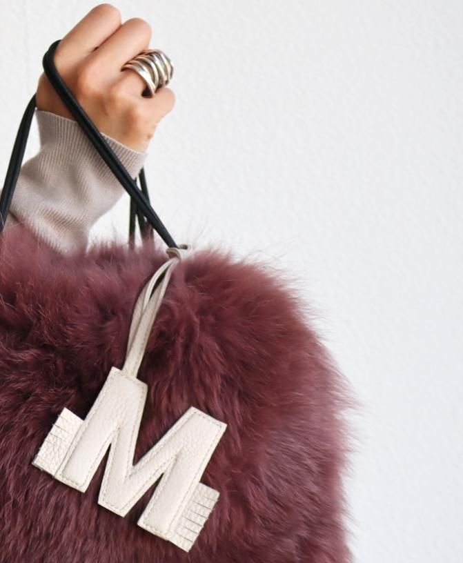 LEATHER M - THREE.N
