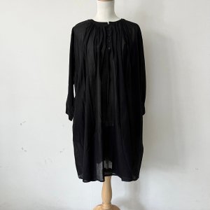 <img class='new_mark_img1' src='https://img.shop-pro.jp/img/new/icons8.gif' style='border:none;display:inline;margin:0px;padding:0px;width:auto;' />SOILGATHERED TUNIC 