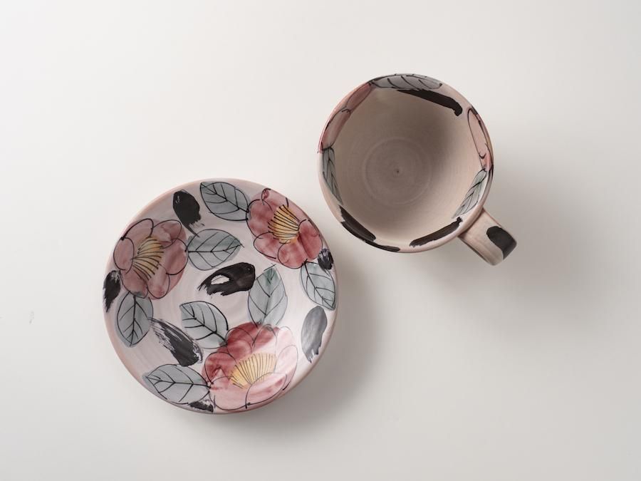 堂前守人・陶器作品】｜ 植物文カップ＆ソーサー(5種のうち「ツバキ