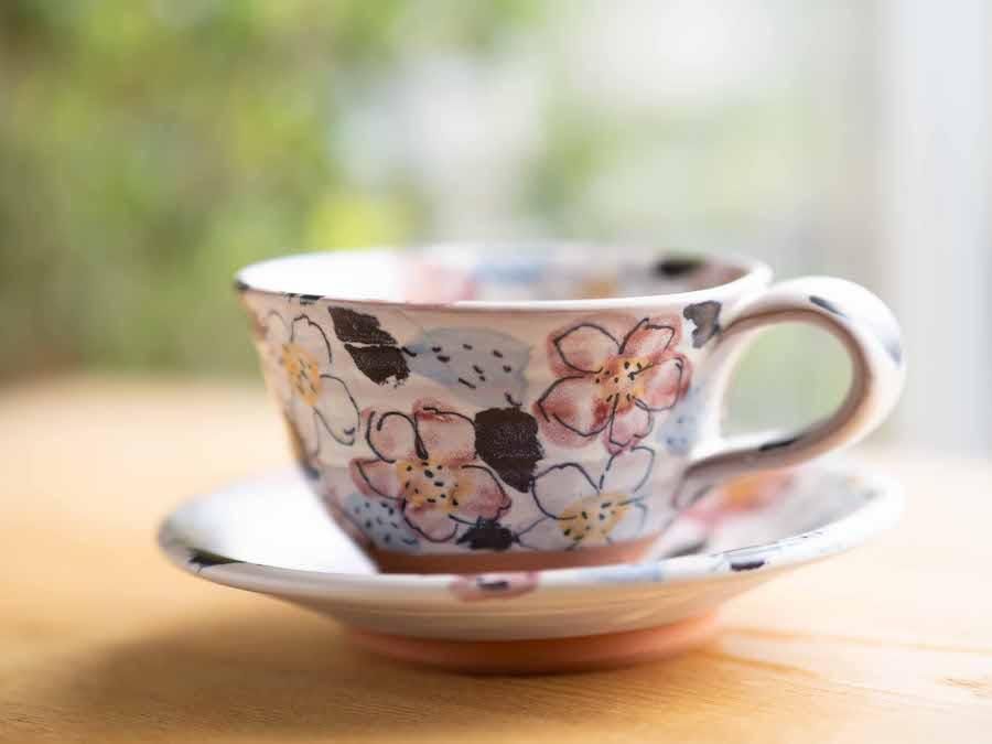 堂前守人・陶器作品】｜ 植物文カップ＆ソーサー（新着・サクラ