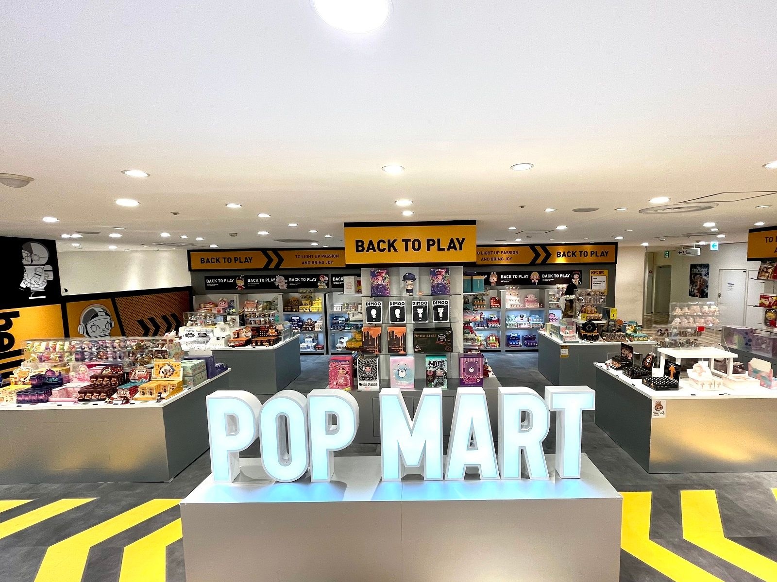 STORE - POP MART JAPAN オンラインショップ
