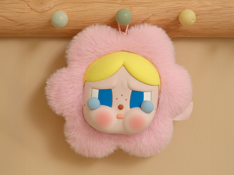 CRYBABY Sad Club ぬいぐるみイヤホンケース - POP MART JAPAN CRYBABY Sad Club ぬいぐるみイヤホンケース - POP MART JAPAN