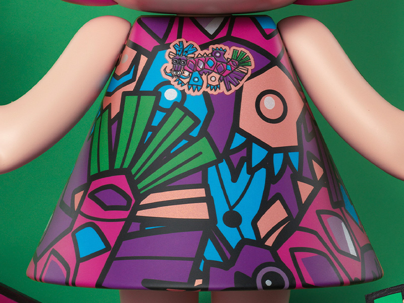 MEGA ROYAL MOLLY 1000% HAN MEILIN - POP MART JAPAN