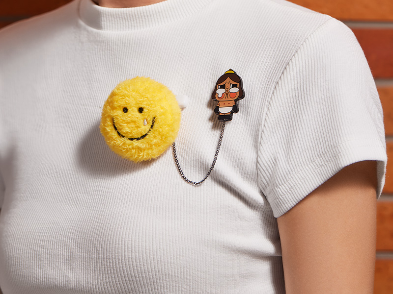 CRYBABY Crying Again シリーズ ぬいぐるみバッジ【ピース CRYBABY Crying Again シリーズ ぬいぐるみバッジ【ピース