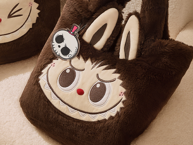 Classic Bag シリーズ LABUBU リバーシブル ぬいぐるみ バッグ Classic Bag シリーズ LABUBU リバーシブル ぬいぐるみ バッグ
