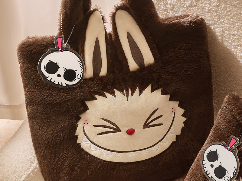 Classic Bag シリーズ LABUBU リバーシブル ぬいぐるみ バッグ Classic Bag シリーズ LABUBU リバーシブル ぬいぐるみ バッグ