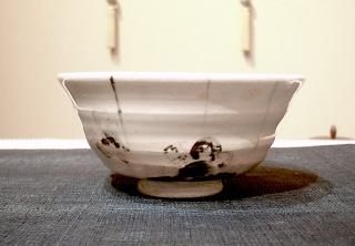 常滑焼 松本重信 作 山本石荘絵付 鉄絵茶碗 共箱 無傷 保証。