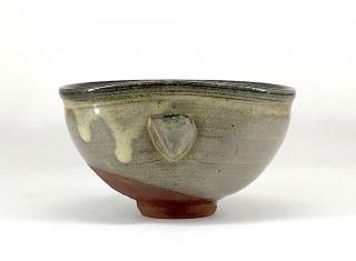 愛媛県　松本博伸作　瀬戸黒　茶碗　在銘　無傷保証　共箱　古物。 愛媛県 松本博伸作 瀬戸黒 茶碗 在銘 無傷保証 共箱 古物。