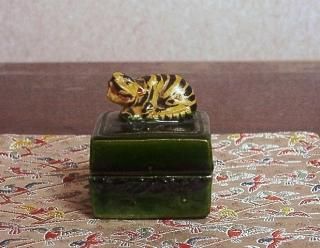 京焼・清水焼ブロンズ作家沼田一雅作香合銘：雲龍無傷共箱古物。