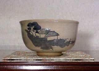 京焼・清水焼　二代 大丸北峰作　倣祥瑞　茶碗　無傷　共箱　古物。 京焼・清水焼 大丸北峰（二代）作 倣祥瑞 鳥画 茶碗 無傷 箱合