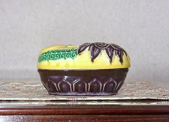 京焼・清水焼　三浦竹泉（初代）作　大獅子　交趾香合　箱合　無傷　保証。 京焼・清水焼 三浦竹泉（初代）作 大獅子 交趾香合 箱合 無傷。