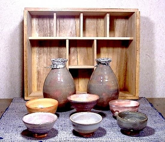Amazon.co.jp: 十四代 坂倉新兵衛 造 萩焼 茶碗 共箱 共布