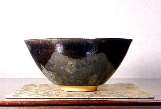 京焼・清水焼 谷口良三 作 飛天目 茶碗 無傷 共箱。 京焼・清水焼 谷口良三 作 飛天目 茶碗 無傷 共箱。