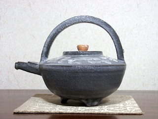 人気ブランド 楽山焼 蟹 急須 小鉢 （楽山焼（蟹の彫刻）の煎茶器などの高価 工芸品
