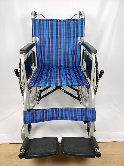 【新古品】アルミ介助椅子　超低床タイプ